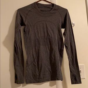 Long sleeve Lululemon top
